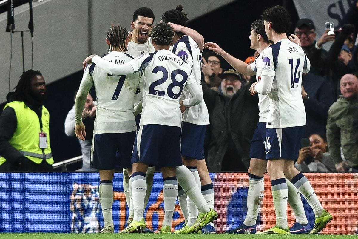 Tottenham 2-2 Man City: Spirited Spurs fight back from two goals down to rescue point