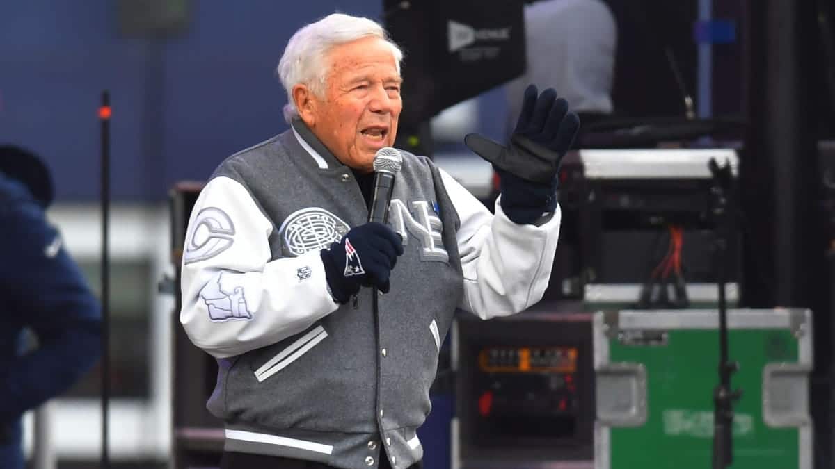 NFL: New England Patriots owner Robert Kraft snubbed alongside Bill Belichick in Hall of Fame award