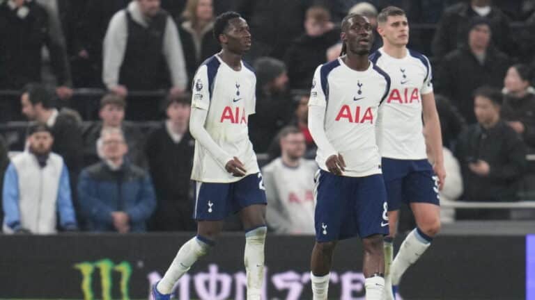 Premier League predictions: Can Tottenham stun Liverpool and will Chelsea and Man United maintain top-four push?