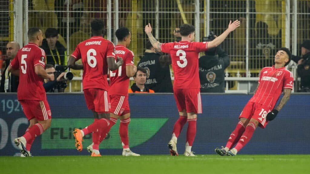 Nottingham Forest players celebrate goal against Fenerbahce in the Europa League