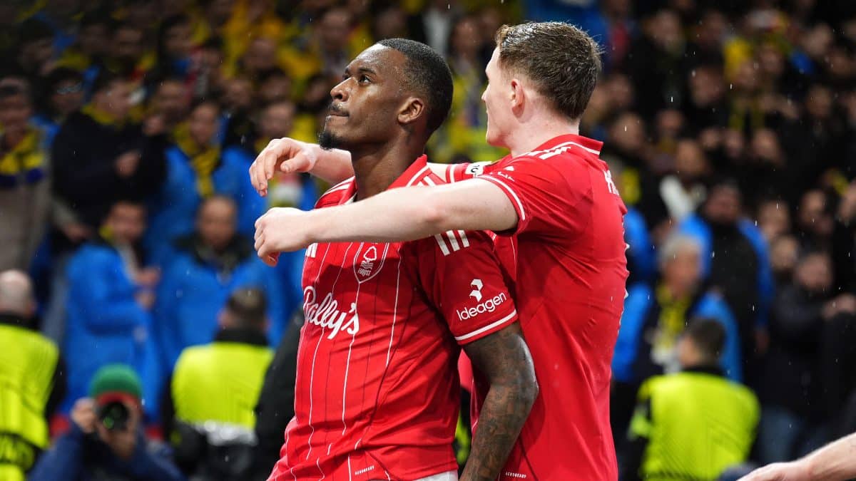 Nottingham Forest 1-2 Fenerbahce (4-2 agg): Hosts hold off comeback to reach Europa League last 16