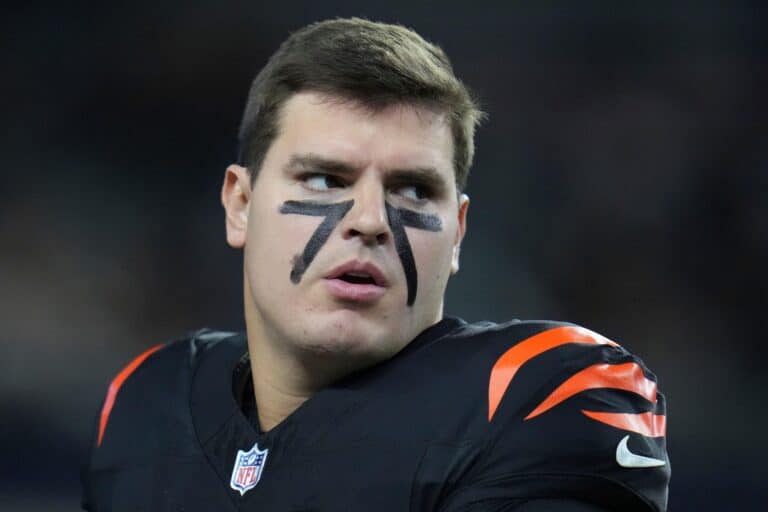 Baltimore Ravens sign Trey Hendrickson to $112M deal after Maxx Crosby trade collapses over physical