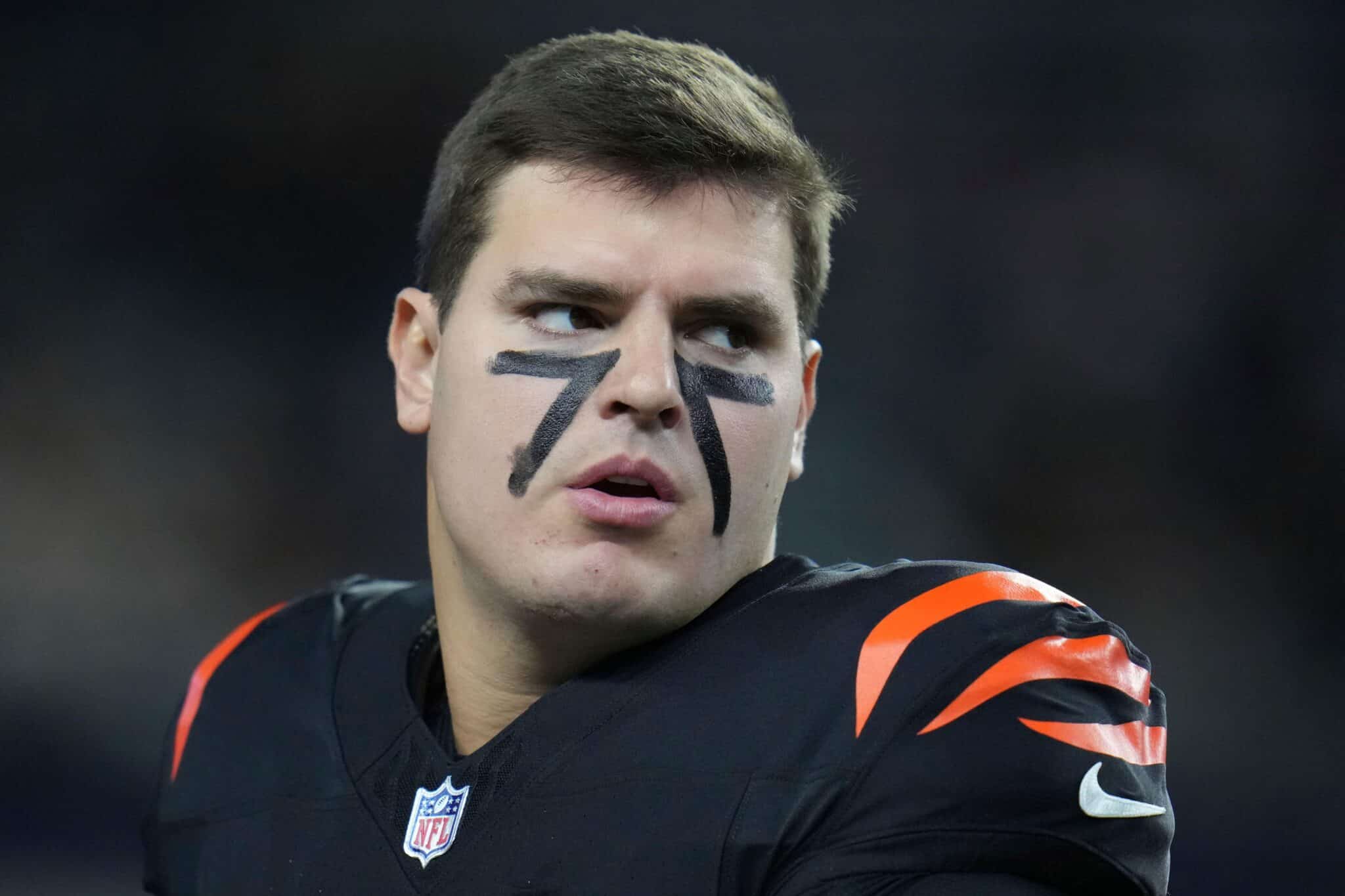 Baltimore Ravens sign Trey Hendrickson to $112M deal after Maxx Crosby trade collapses over physical