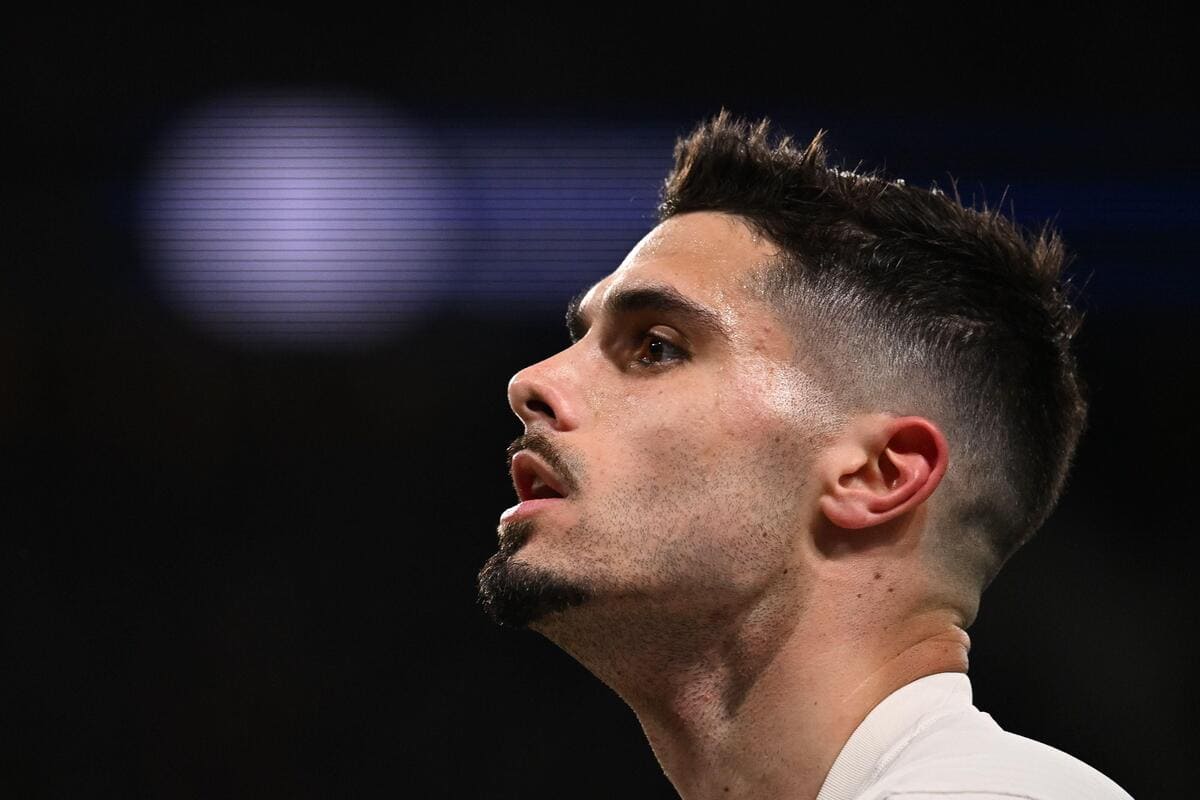 UEFA opens disciplinary proceedings against Chelsea’s Neto following ballboy incident