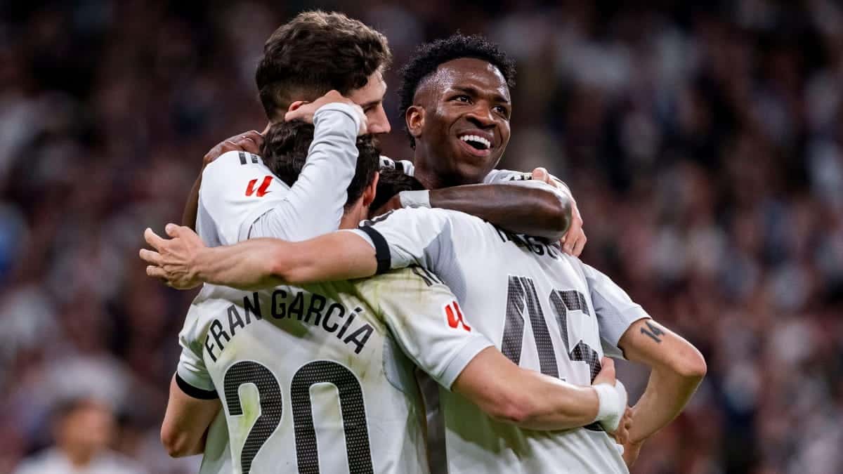 Real Madrid v Atletico Madrid: Confirmed line-ups for derby at Bernabeu