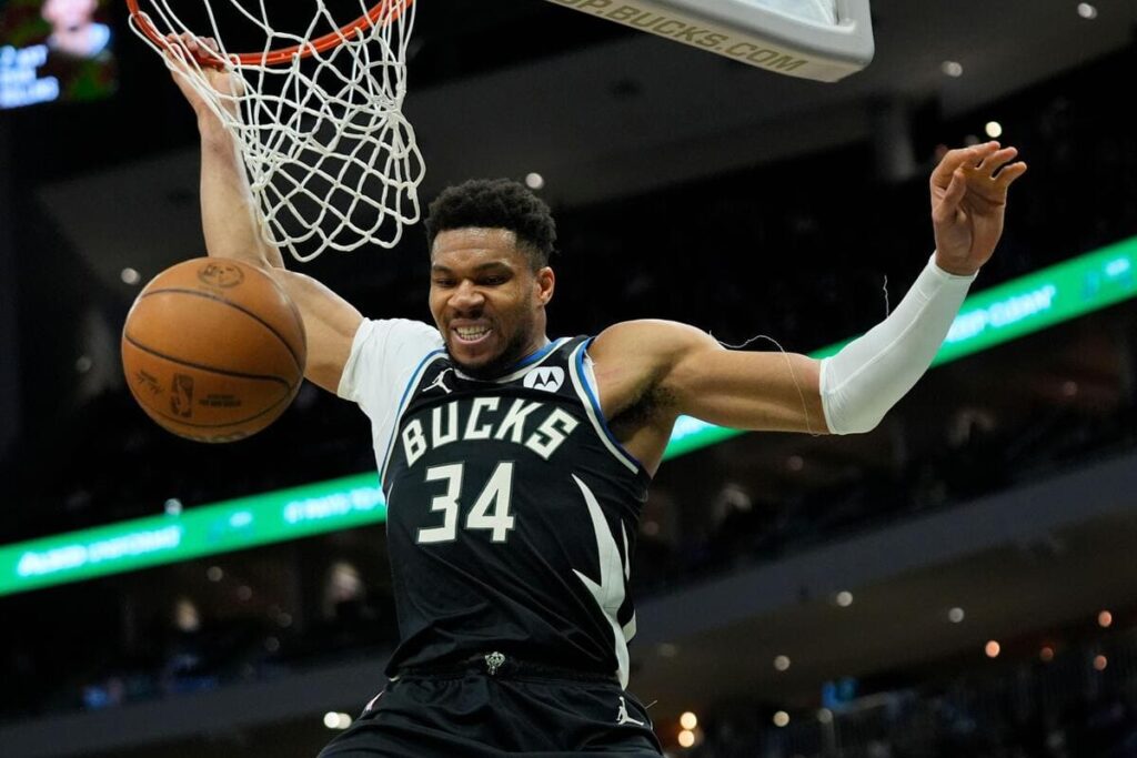 Giannis Antetoukounmpo was injured dunking for the Bucks against the Pacers