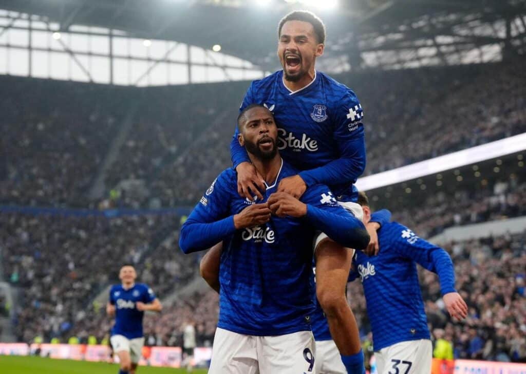 Beto celebrates scoring for Everton against Chelsea