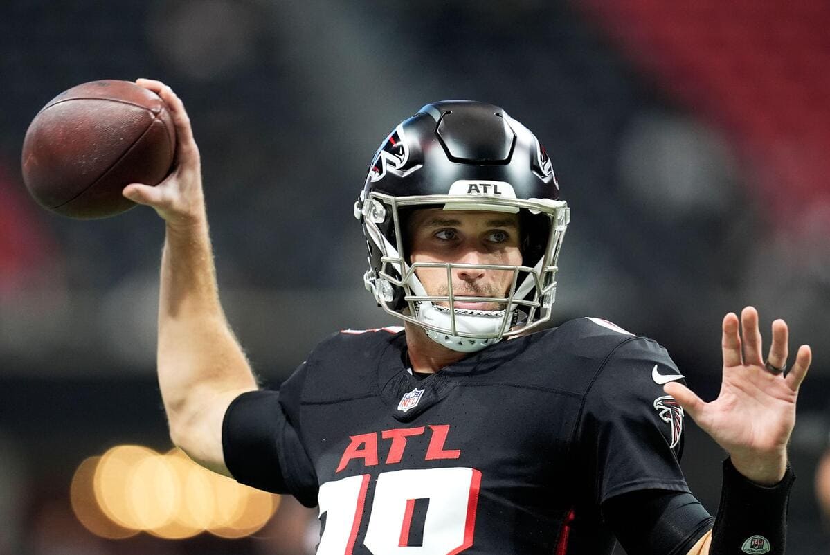 Raiders sign Cousins ahead of drafting Mendoza first overall