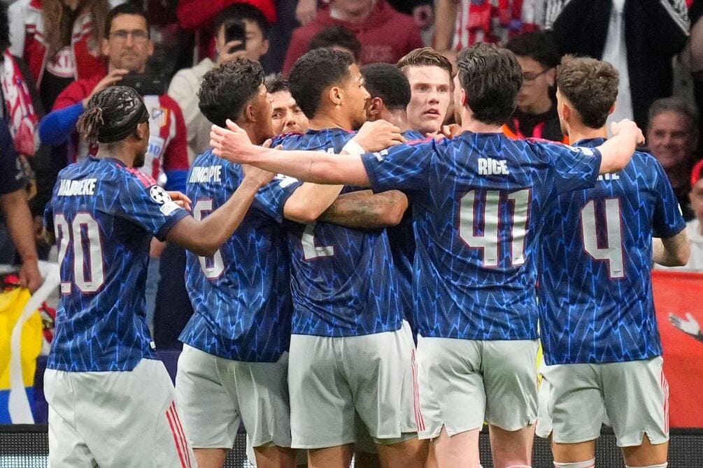 Arsenal celebrate Viktor Gyokeres' goal against Atletico Madrid