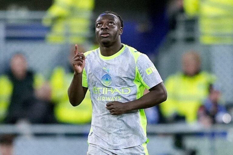 WATCH: Doku stunner puts Manchester City on course to narrow Arsenal gap