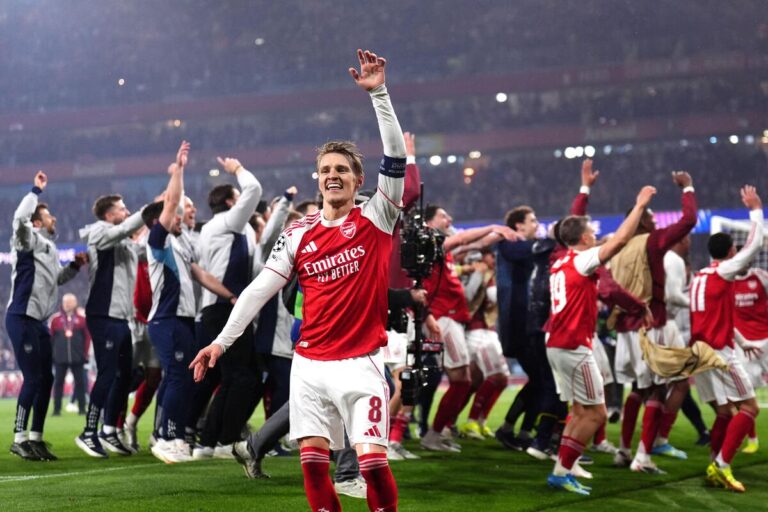 BREAKING: Arsenal win Premier League title for first time in 22 years